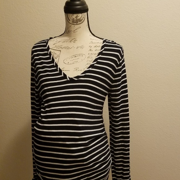 Maternity Blouse - Picture 3 of 3